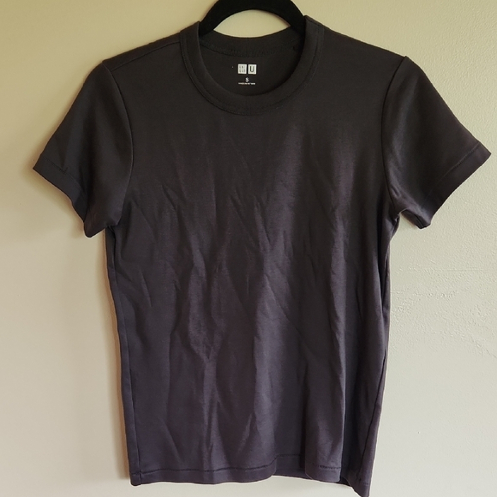 Uniqlo Men's Dark Gray‎ Short Sleeve Tee, Size S
